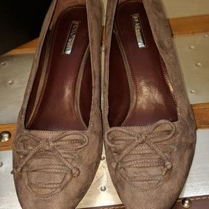 BCBG wedge suede gray pumps